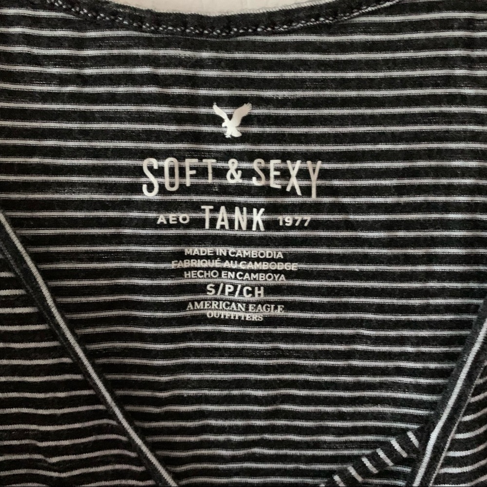 American Eagle soft and sexy tank triangle cuts - Picture 5 of 5